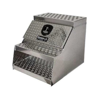 Buyers Products Heavy Duty Diamond Tread Aluminum Step Box (1705182)